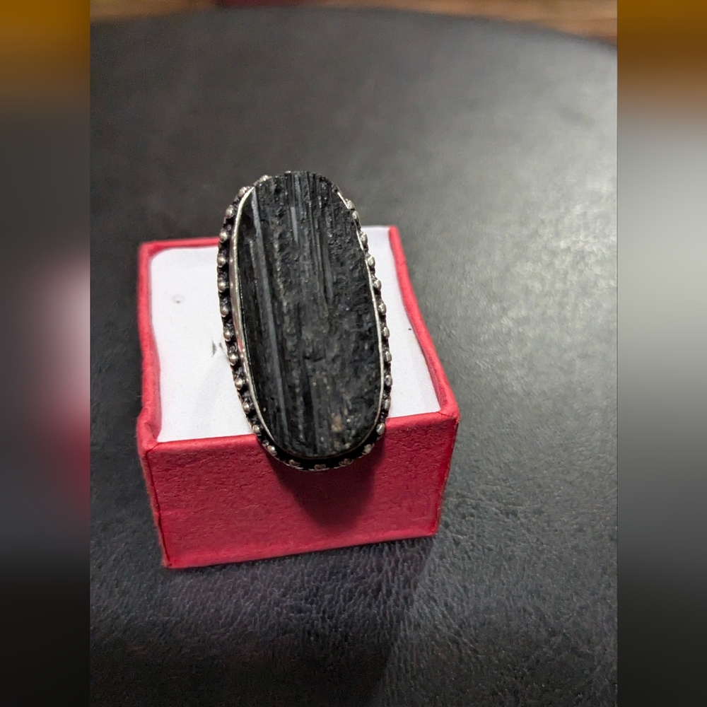 Handcrafted Oversized Raw Black Tourmaline Unisex Ring (7) - Picture 8 of 10